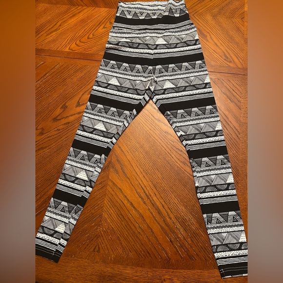 American Apparel Tribal Leggings - Picture 3 of 4